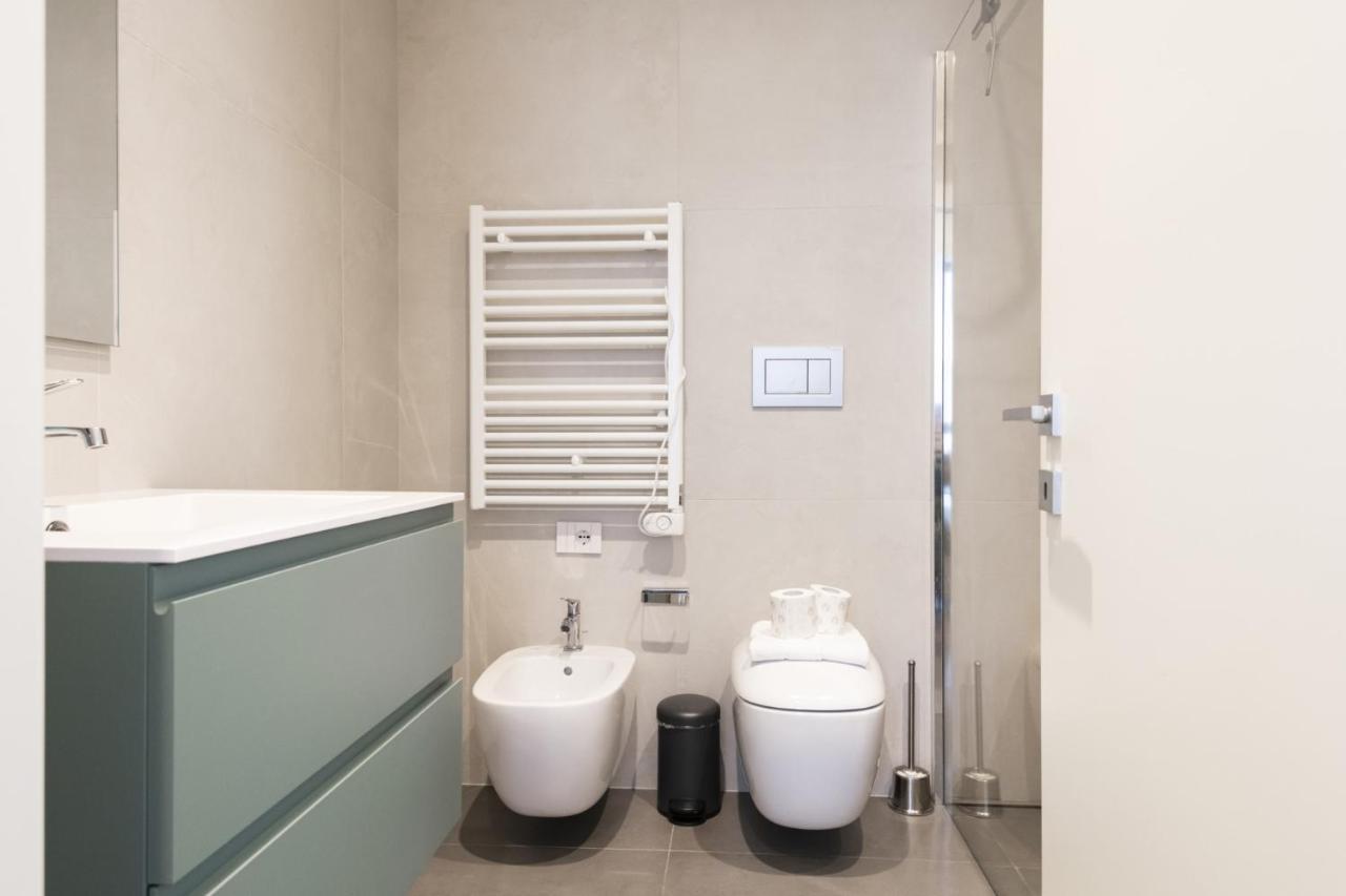 Easylife - Lussuosa Dimora Con Rooftop Condominiale Vista Duomo Milan Extérieur photo